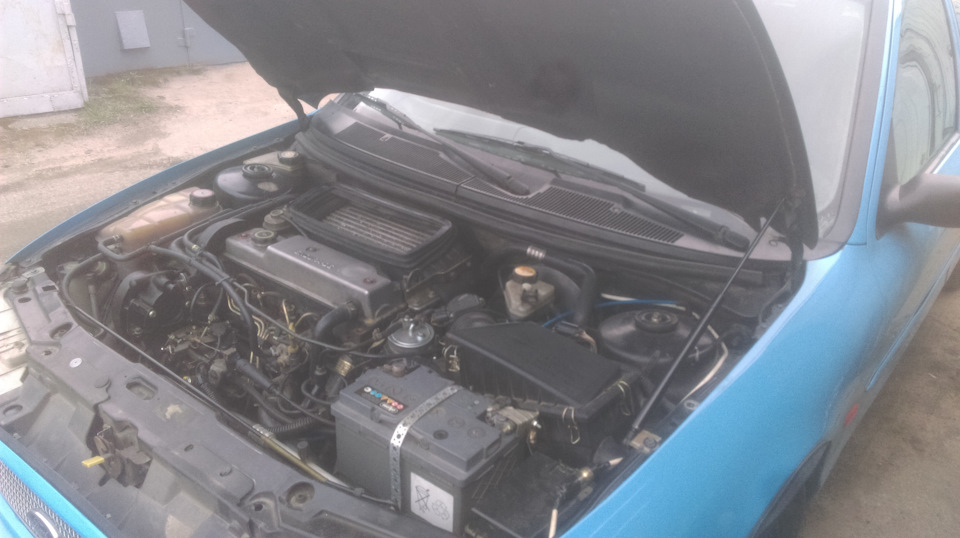 Упор капота — Ford Mondeo II, 1,8 л, 1997 года | аксессуары | DRIVE2