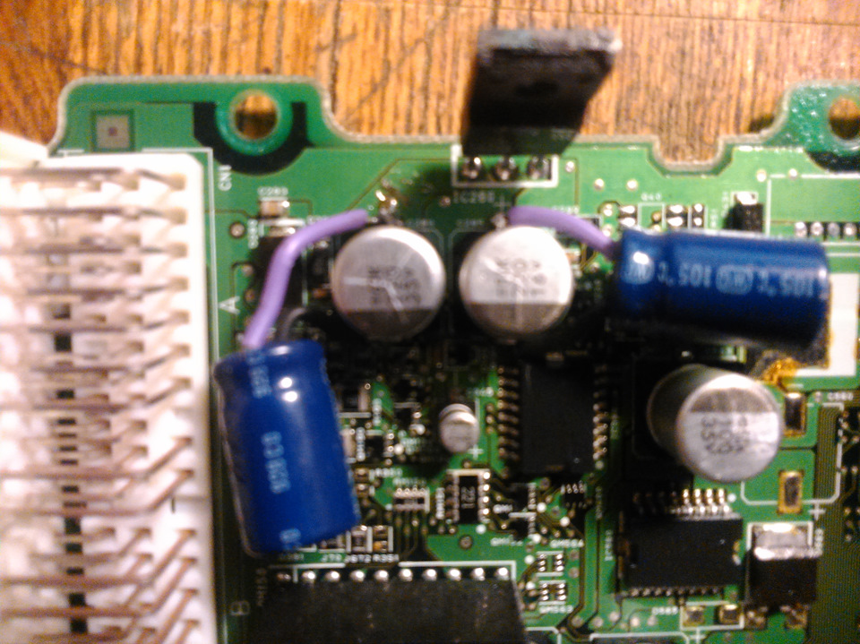 вот так получилось, обязательно соблюдайте полярность. — Honda Stream (RN1-5)