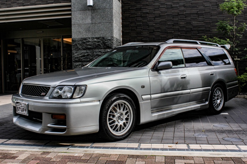 Nissan stagea фото