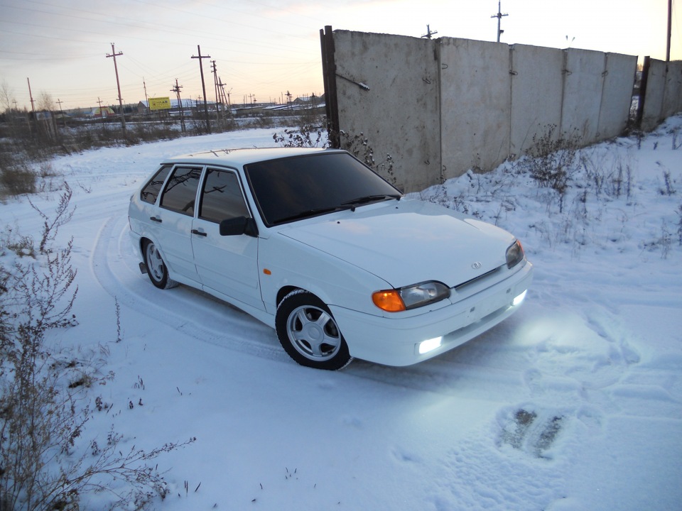 Lada 2114 белая