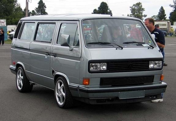 Высокий т 3. VW Transporter t3 Porsche. VW t3 Magnum. Фольксваген т3 Порше. Транспортер т3 Порше.