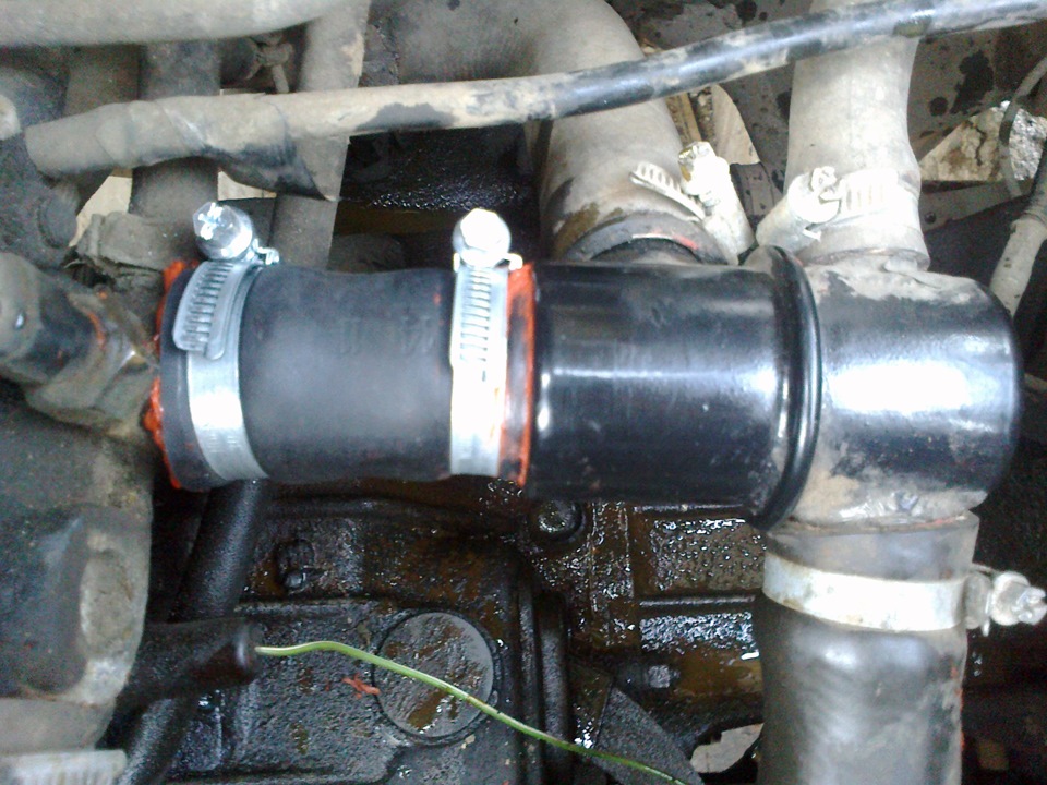 Сопливчик или куда бежит тосол — Lada 21083, 1,5 л, 2002 года | своими ...