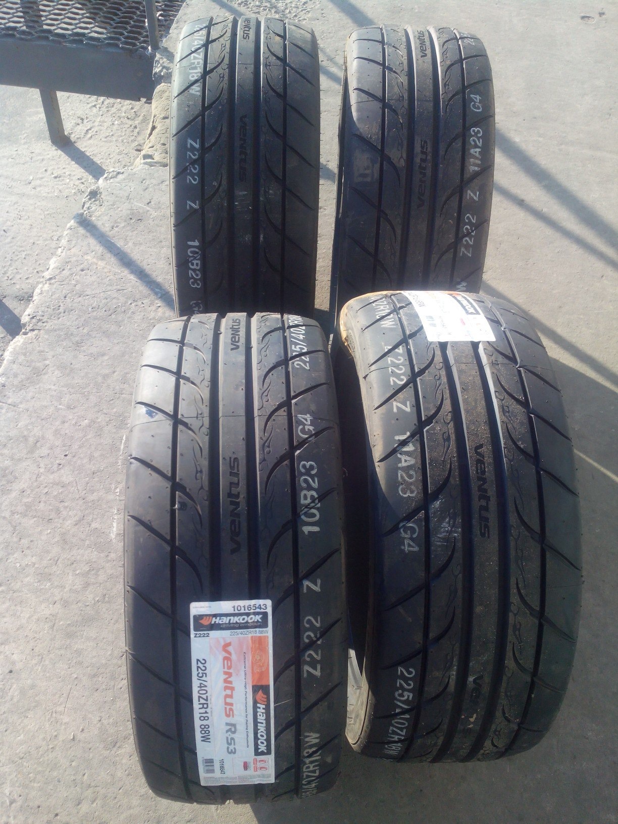 Hankook z222 ventus rs3. Hankook ventus rs3. Hankook ventus rs2. Фото авто на 265/40/18. Ханкук рс3.