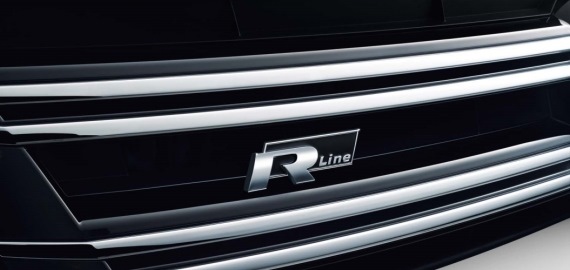 Р лайн. Фольксваген Тигуан r line. Tiguan r line решетка радиатора. Решетка Тигуан r line 2010. R line Volkswagen logo.