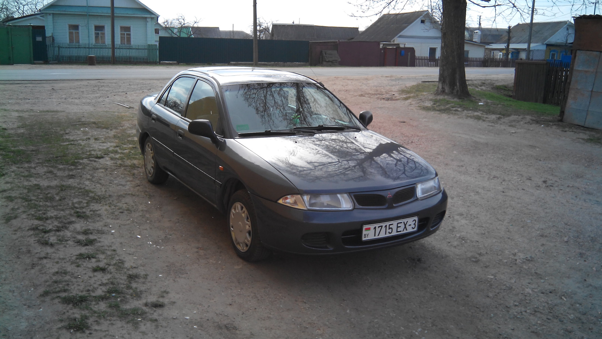 Carisma отзывы. Mitsubishi Carisma отзывы 1997.