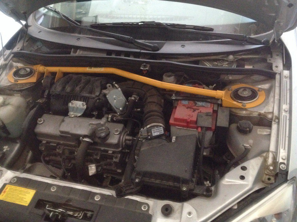 Растяжка передних стоек с дополнительной штангой подвески двигателя ...