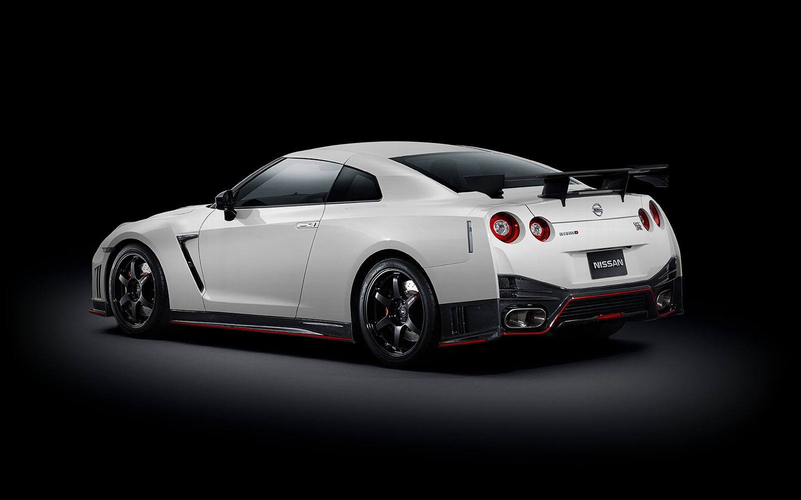 Картинка nissan gtr