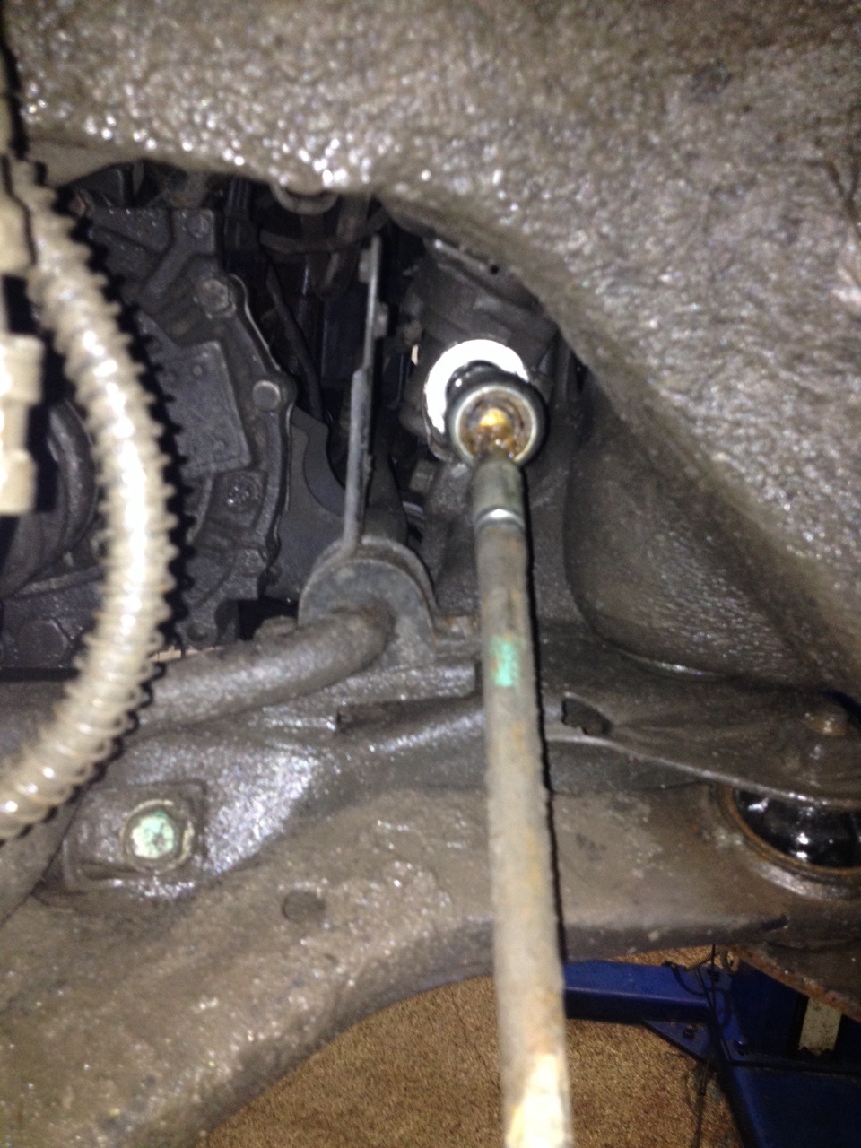 Замена пыльников рулевой рейки… Не выдержали морозов -30 все же ...