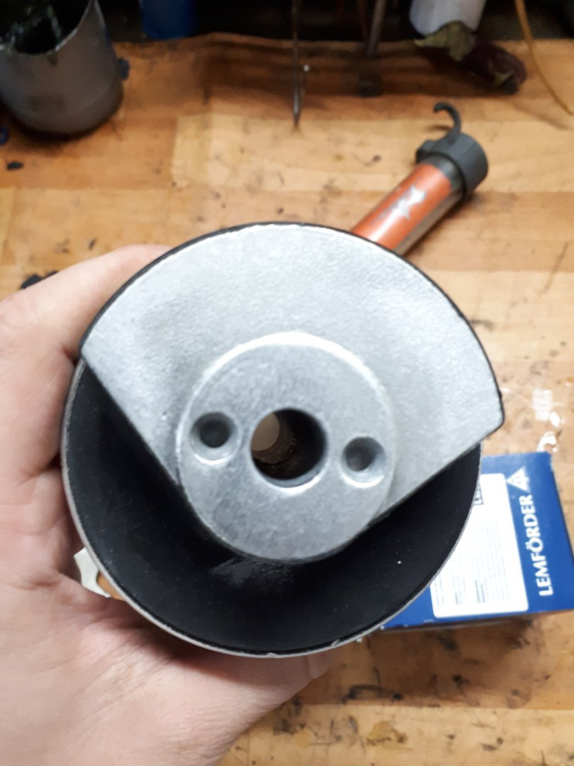 Сайлентблоки Задней подвески — Opel Astra H GTC, 1,8 л, 2009 года ...