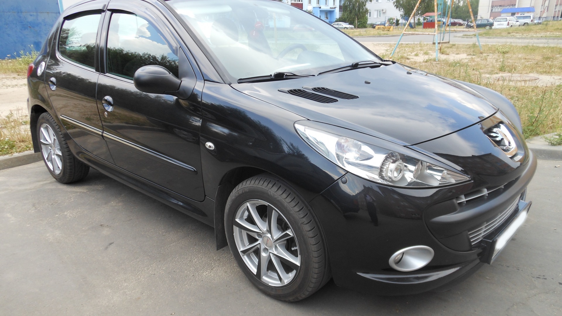 Peugeot 206 1.1 бензиновый 2009 | Peugeot 206 plus на DRIVE2