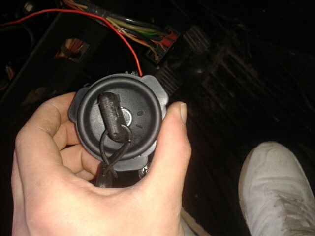 замок зажигания — ИЖ 2126, 1,6 л, 1999 года | поломка | DRIVE2