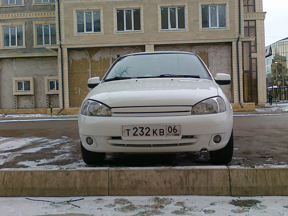 Решетка радиатора — Lada Калина Хэтчбек (1G), 1,4 л, 2010 года | другое ...