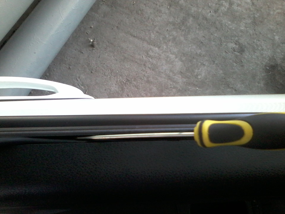 Дребезг стекол — Lada Приора седан, 1,6 л, 2014 года | другое | DRIVE2