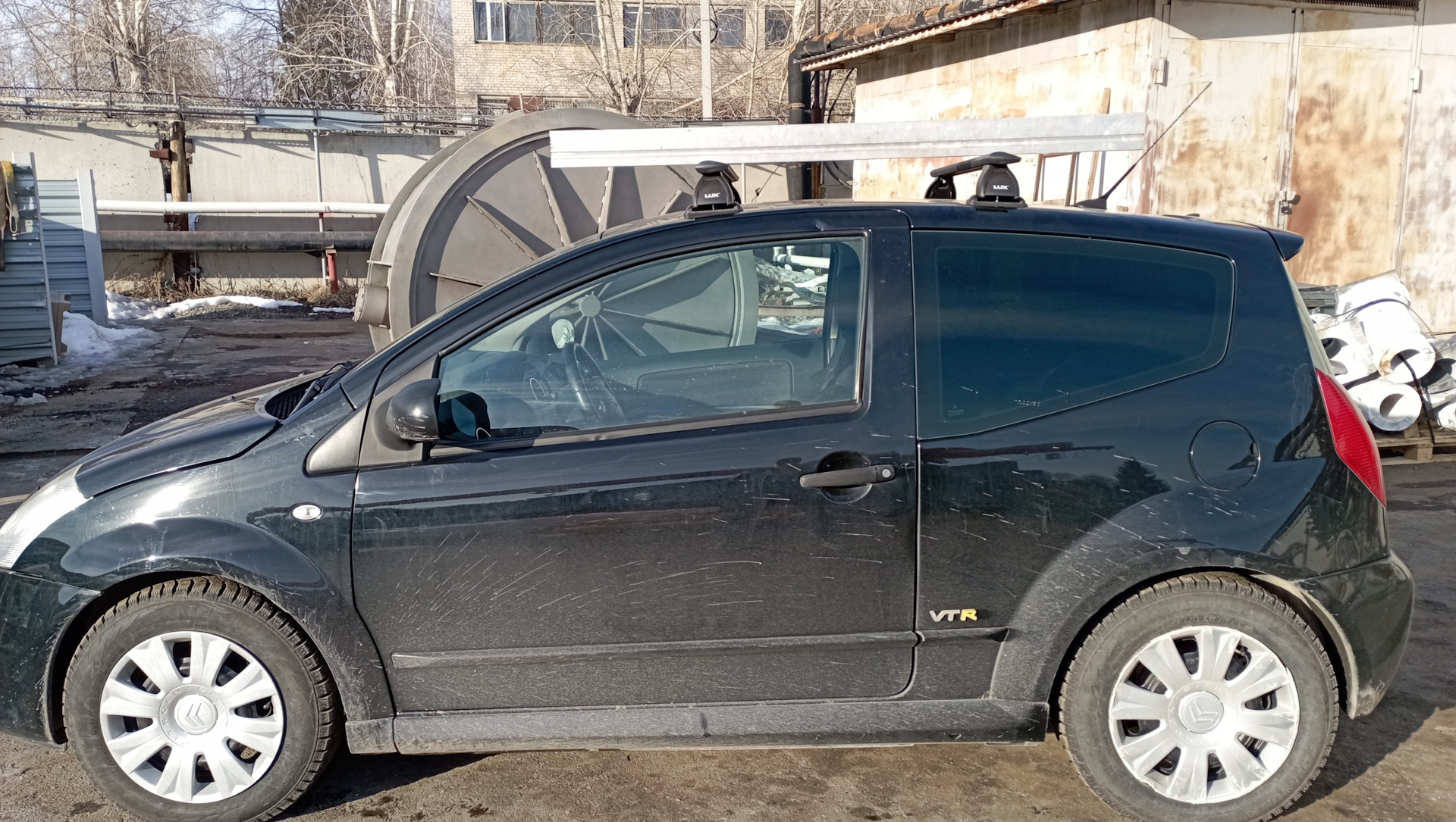 Багажник на крышу Lux и Бокс Lux Tavr 140 — Citroen C2, 1,4 л, 2008 года |  своими руками | DRIVE2