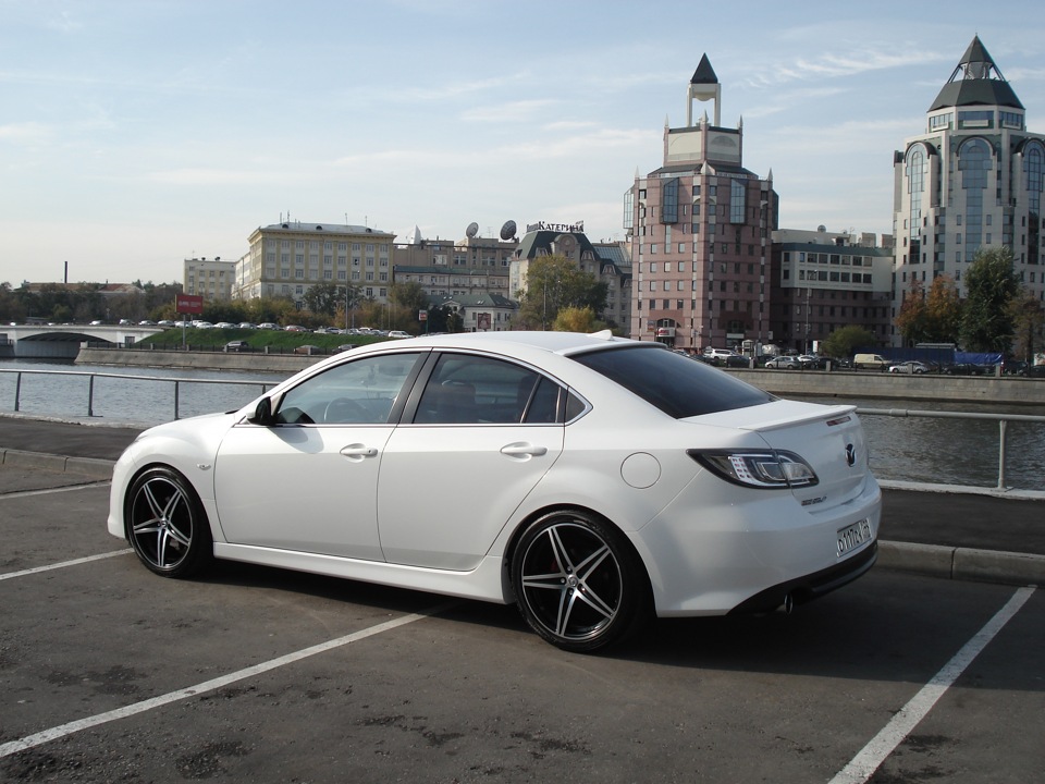 Mazda 6 GH белая