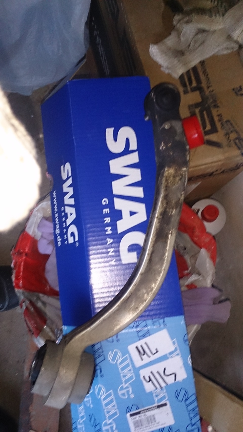 Замена нижнего заднего кривого рычага. — Volkswagen Passat B5, 1,9 л ...