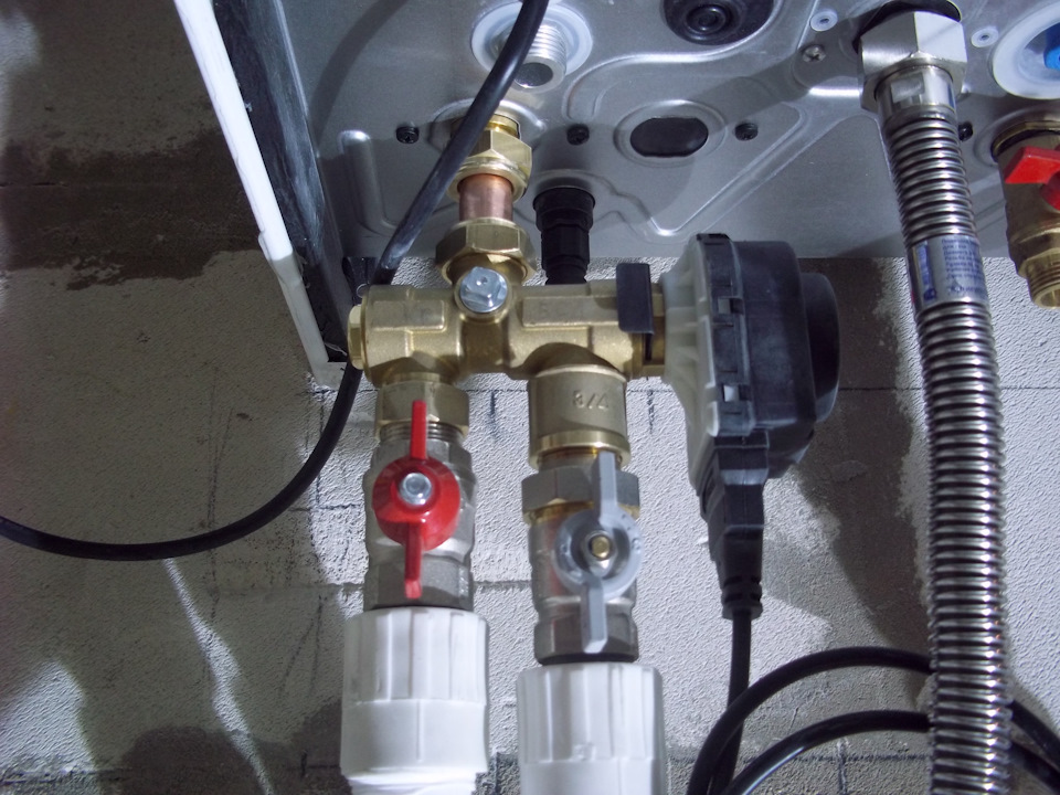 ae7e6f5s-960.jpg