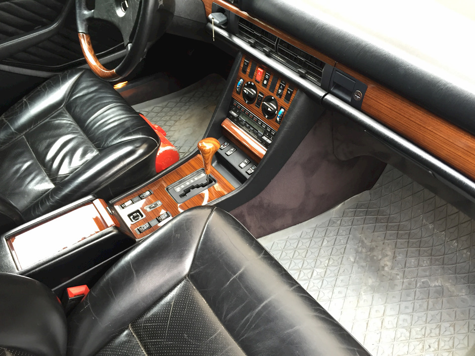 Фото в бортжурнале Mercedes-Benz S-Class (W126)