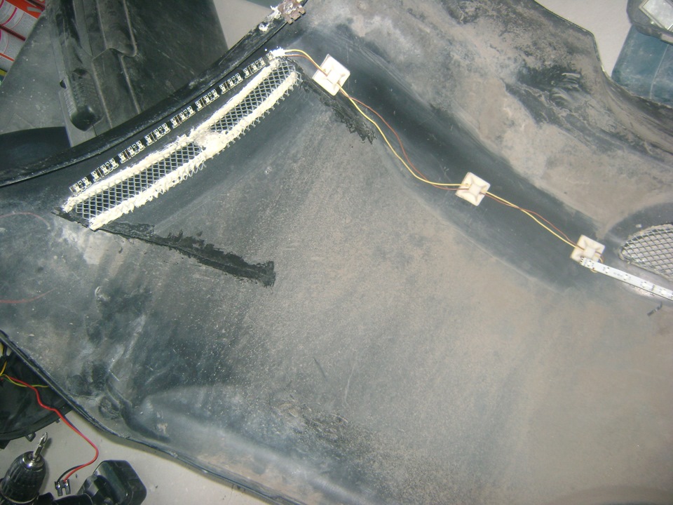 Жабры и подсветка заднего бампера — Toyota Allex, 1,5 л, 2004 года ...