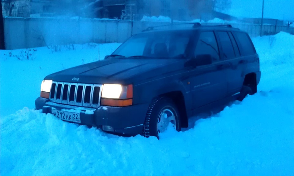 первое что сделал — установка охранного комплекса — Jeep Grand Cherokee