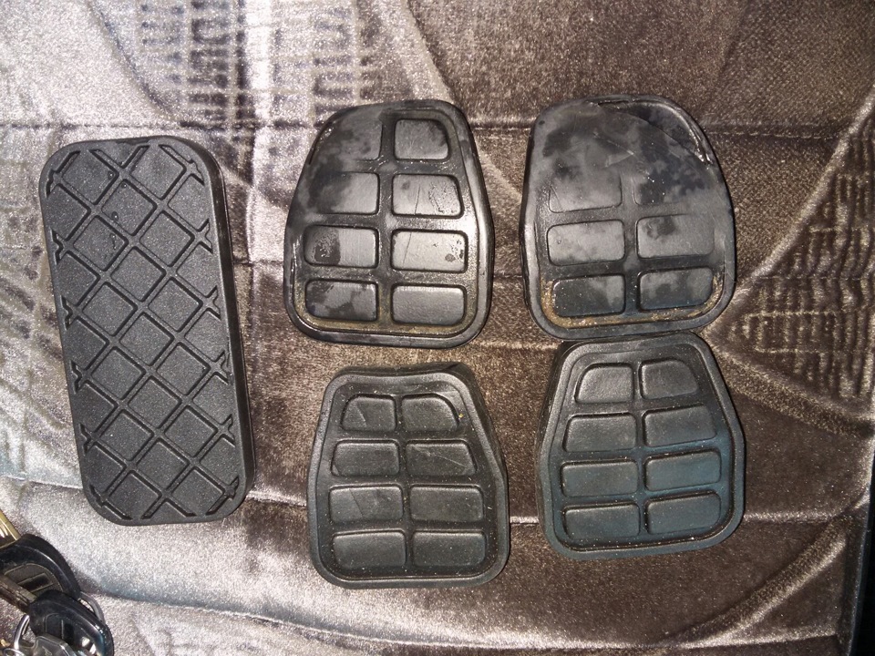 Накладки на педали — Volkswagen Transporter T4, 1,9 л, 1999 года ...