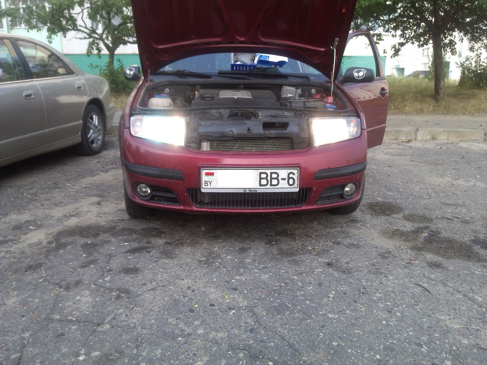 Прикупил ксенон 8000К — Skoda Fabia Combi Mk1, 1,2 л, 2007 года ...