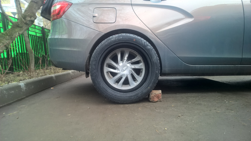 лада веста на резине 215/55 r16