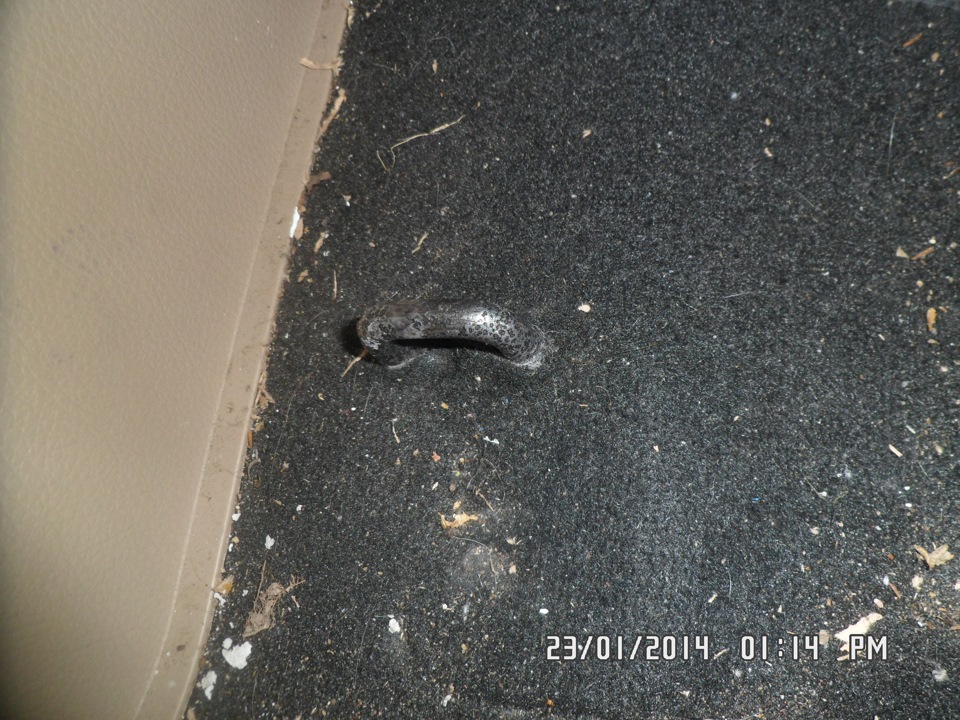 скоба для крепления-защелки — KIA Sorento (2G)