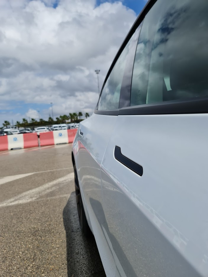 Фото в бортжурнале Tesla Model 3