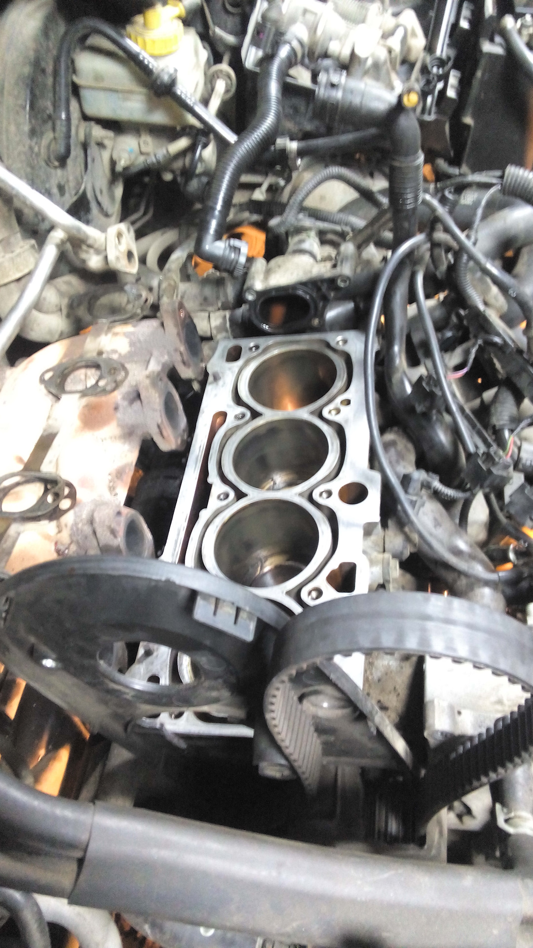 6 bse. Замена колец шкода. 2. Замена поршневых колец шкода фабия 1. Замена колец шкода.