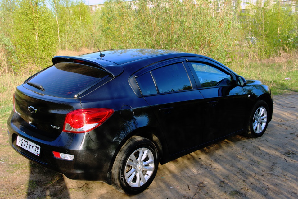 Chevrolet Cruz 2013 хэтчбек черный