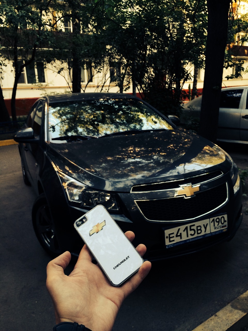 Чехол на айфон под круза) — Chevrolet Cruze (1G), 1,8 л, 2011 года | фотография | DRIVE2