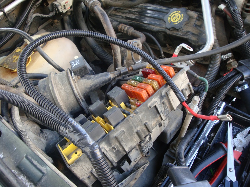 Подключение электровентилятора — Jeep Grand Cherokee (ZJ), 5,2 л, 1997 ...