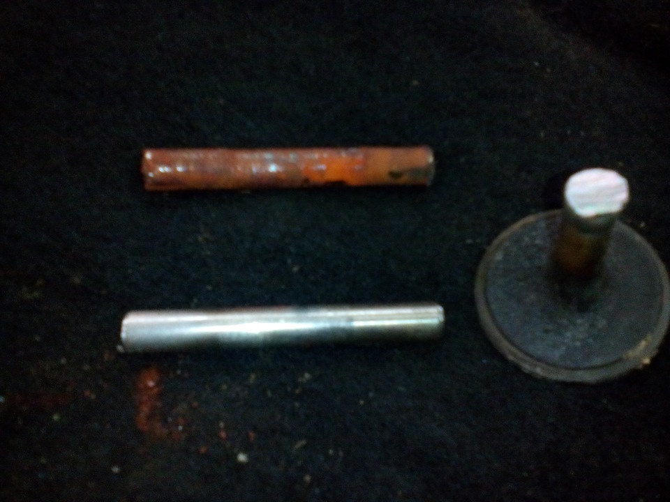 "Вечные" петли на Приоре — Lada Приора седан, 1,6 л, 2008 года | своими ...