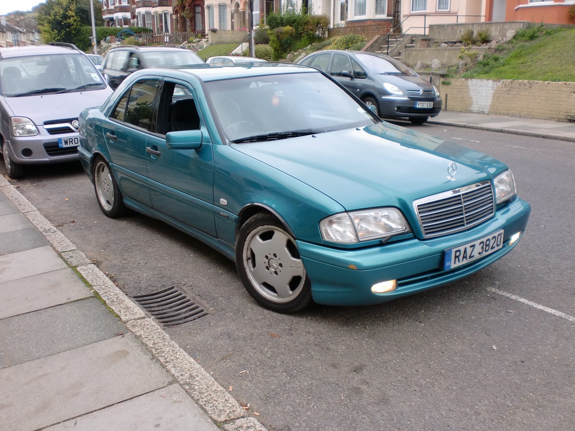 Чужие руки тебя ласкают… — Mercedes-Benz C-class (W202), 2,4 л, 1998 года |  продажа машины | DRIVE2