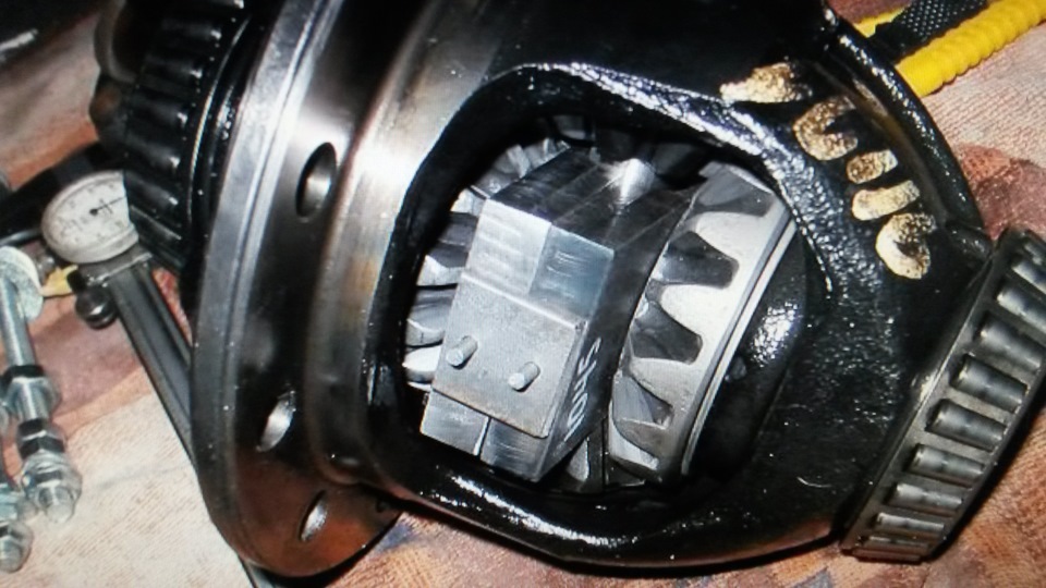 Редуктор торсен. 2. Редуктор торсен 4. Volvo 740 редуктор заднего моста. Самоблок на ваз 2107.