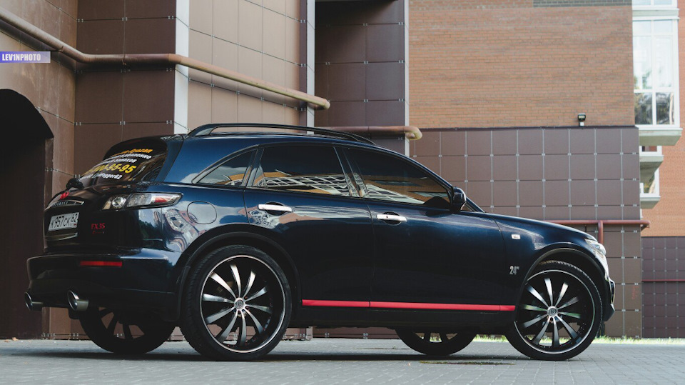 Фото в бортжурнале Infiniti FX (1G)