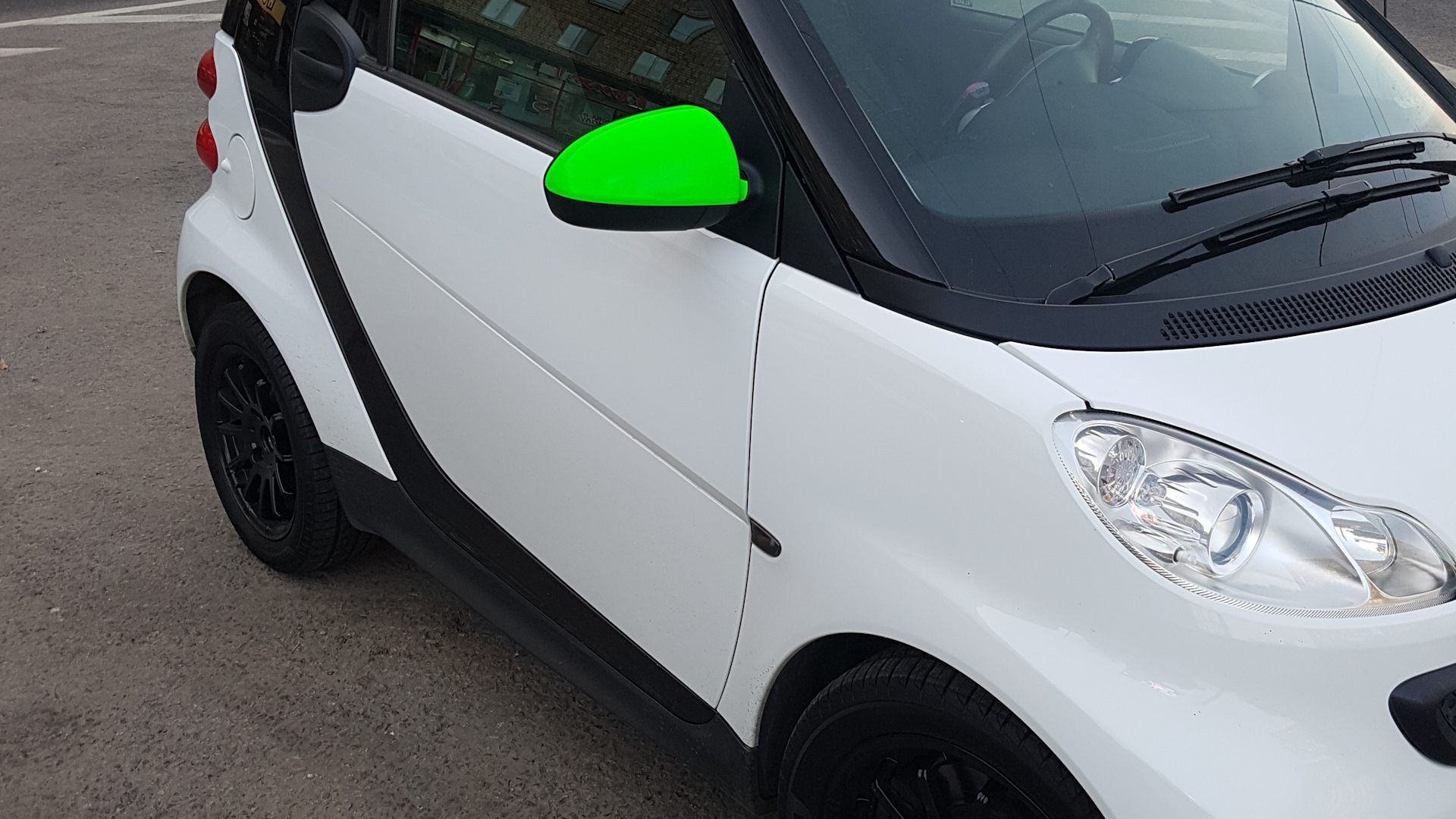 Smart fortwo (2G) 1.0 бензиновый 2013 | Белый Бим, зелёное ухо на DRIVE2