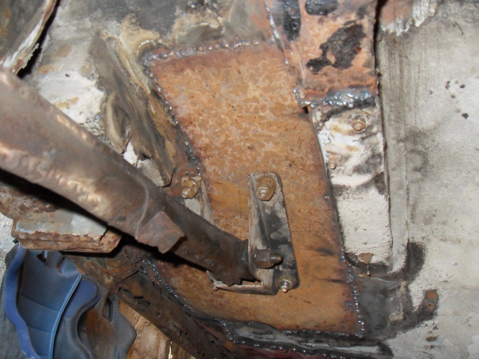 Каркас нива тревал передняя левая сторона. Сгнили крепления балки ваз 2114. Сгнило крепление задней балки ваз 2115. Вагон паджеро 4 2007 гнилая рама. Сгнило крепление.