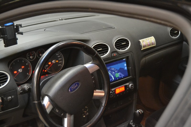 Планшет в Ford Focus — DRIVE2