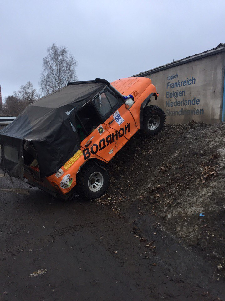 гидроручник держит — Lada 4x4 3D