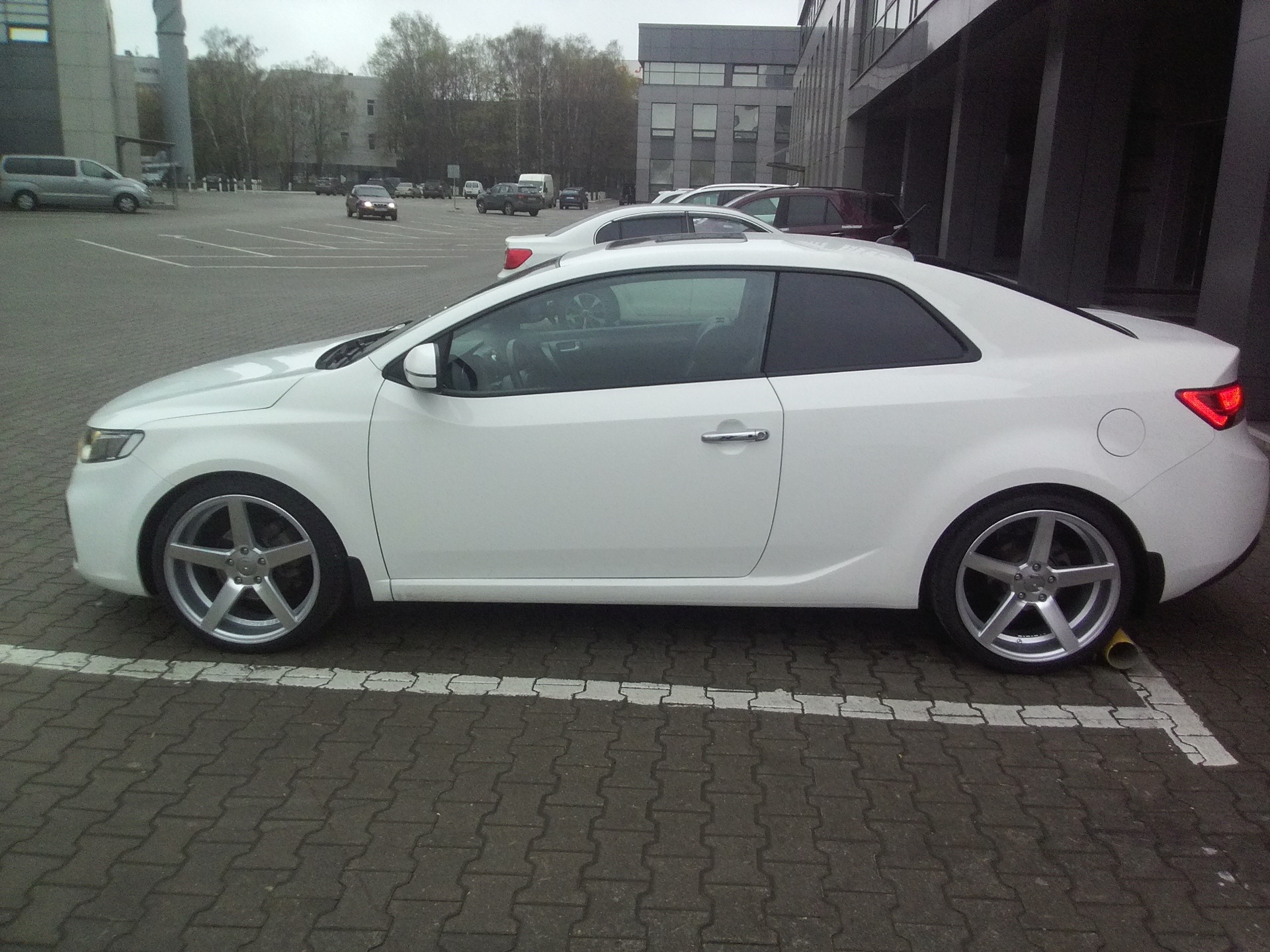 Kia Koup r19