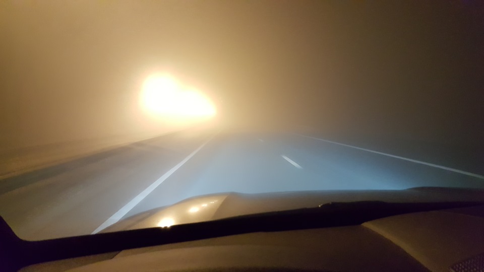 Возле Москвы фонари еще помогали — Toyota Land Cruiser 200