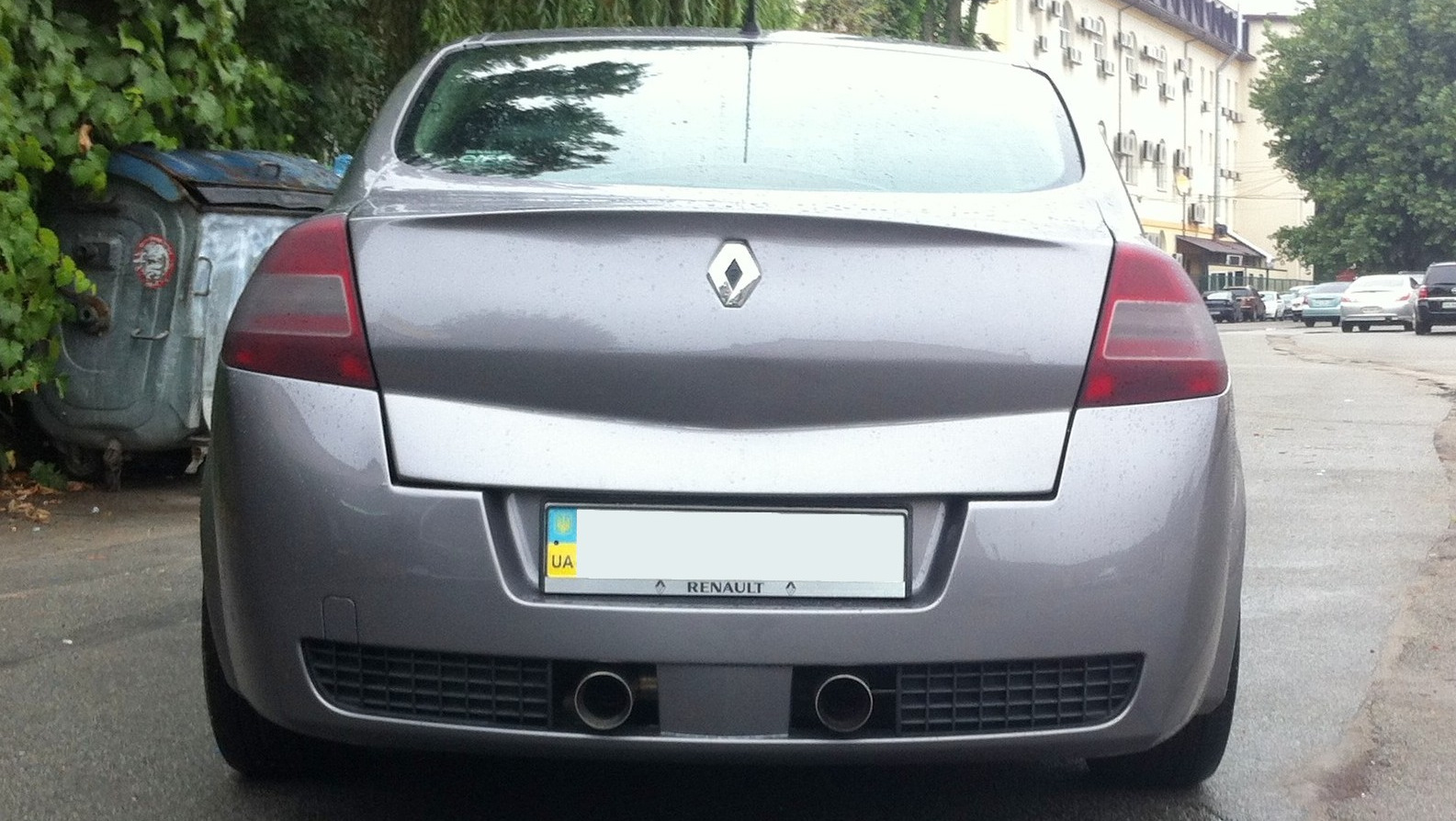 Rs02 biz. Renault Megane 2 RS sedan. Рено Меган 2 RS седан. Рено Меган 2 РС седан. Бампер Рено Меган 2 РС.