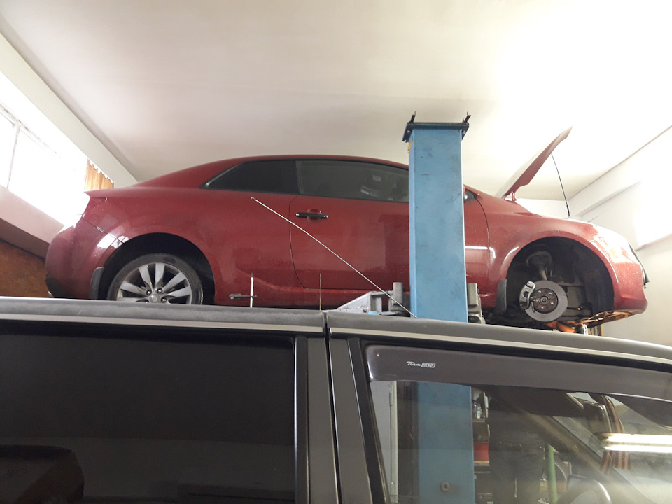 Замена сцепления — KIA Cerato Koup (1G), 2 л, 2011 года | визит на ...