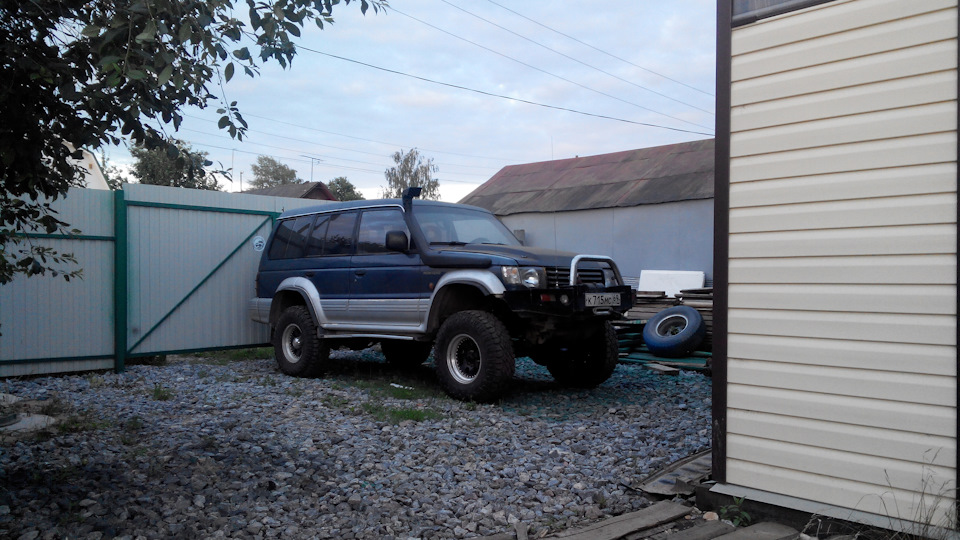 Фото в бортжурнале Mitsubishi Pajero (2G)