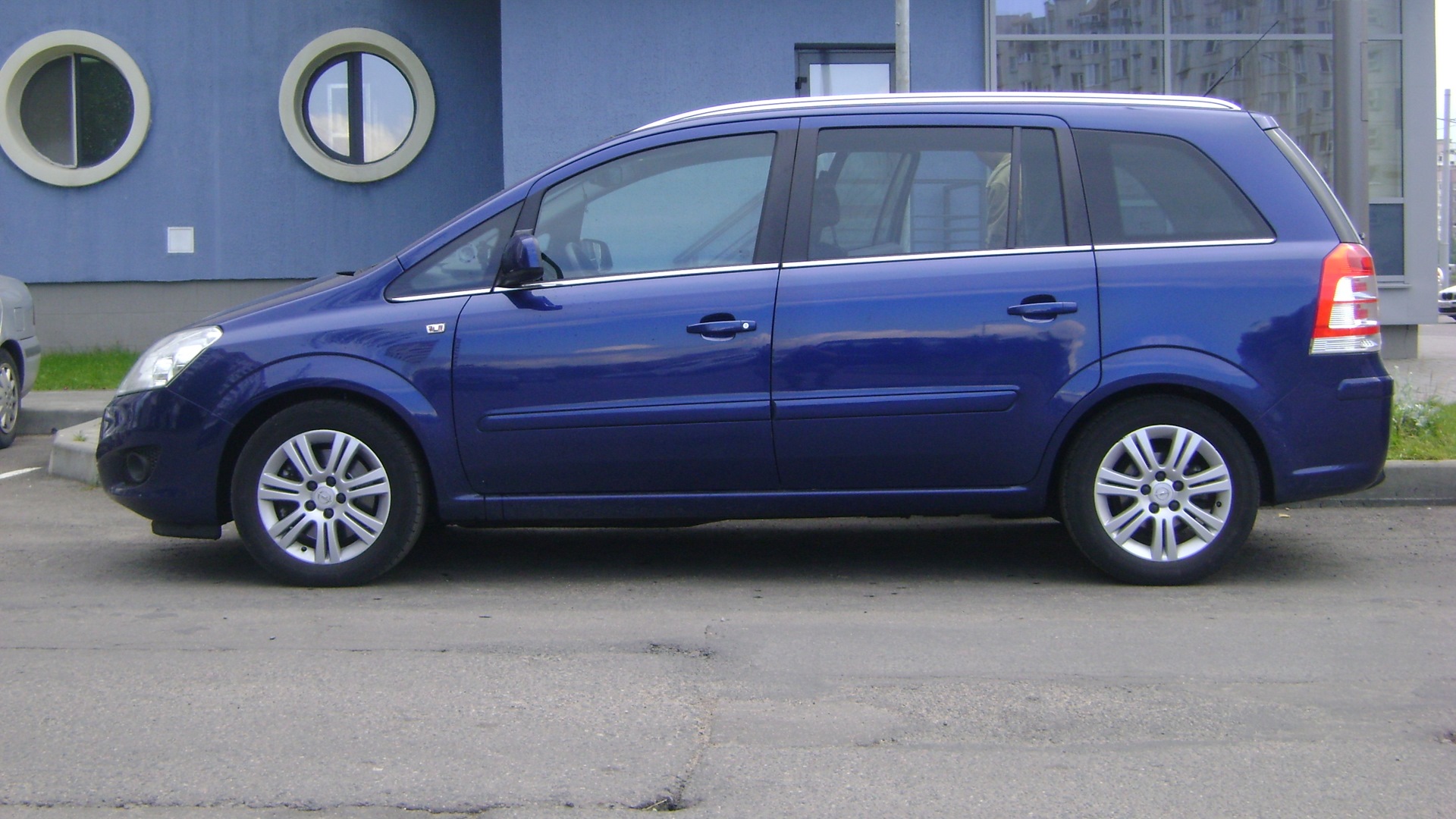 Opel zafira h