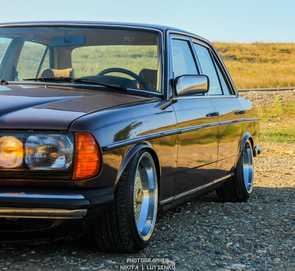 Mercedes w123 r17