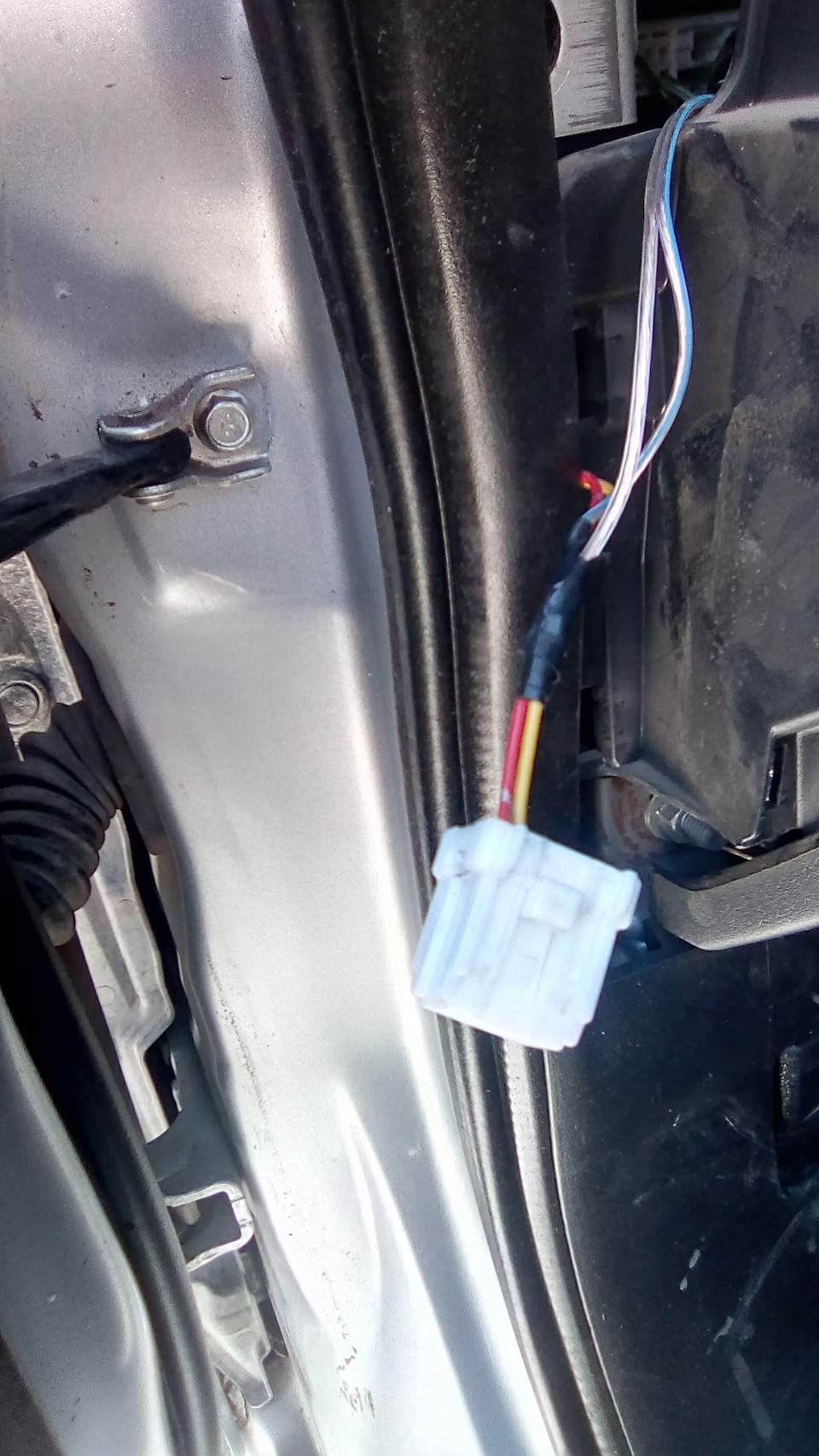 Врезался — Mitsubishi Lancer X