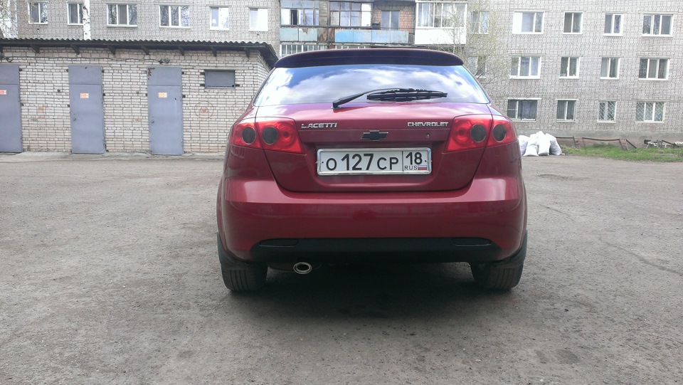 Покраска диффузора и значка в Plasti Dip — Chevrolet Lacetti 5D, 1,4 л ...